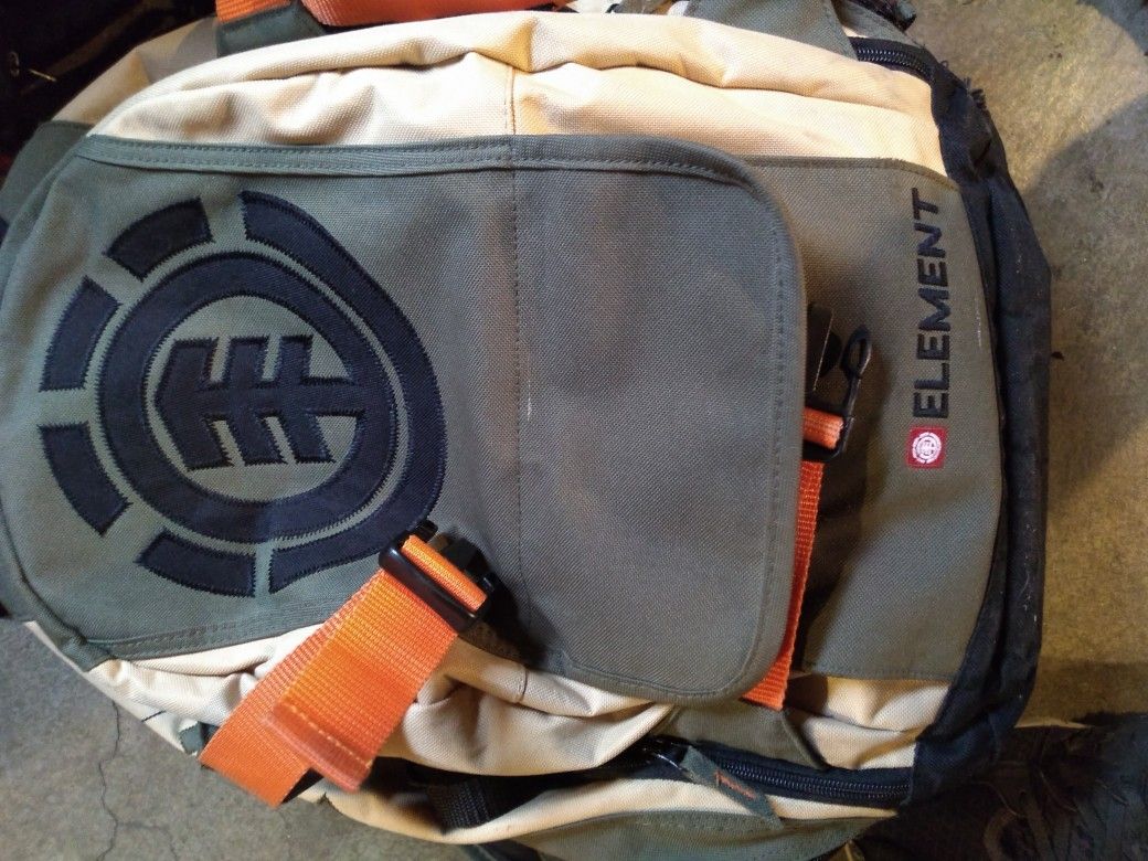 Element backpack(skateboard carrier)
