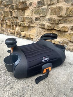 Chicco GoFit booster with clips