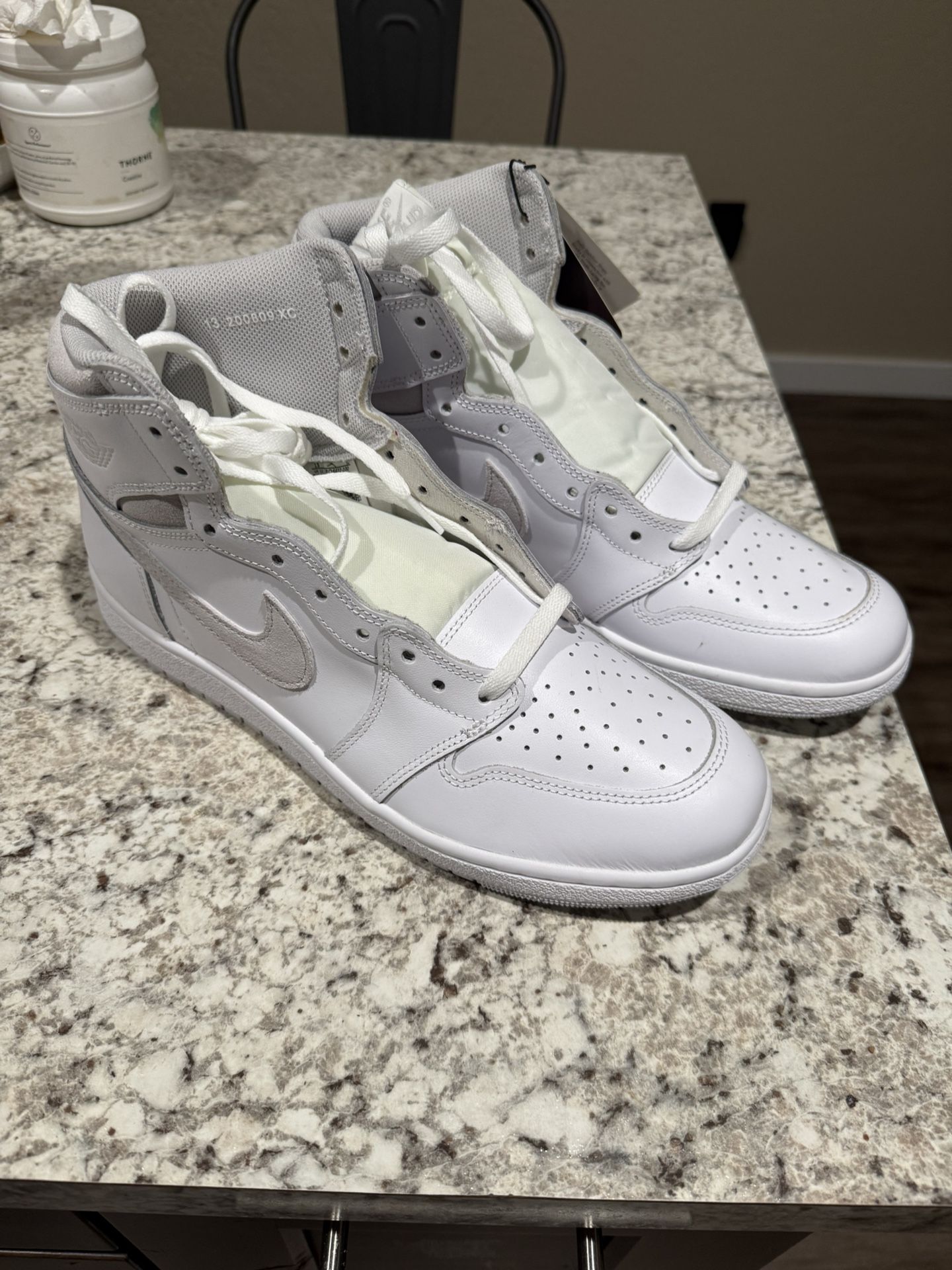 Og White And Grey Jordans 1 Trainer Jump man