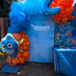 Balloon garlands!!