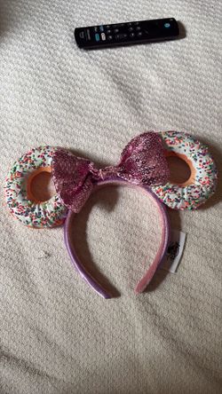 Disney parks donut Minnie Mouse ears head band .