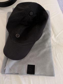 Lulu Lululemon hat Black.