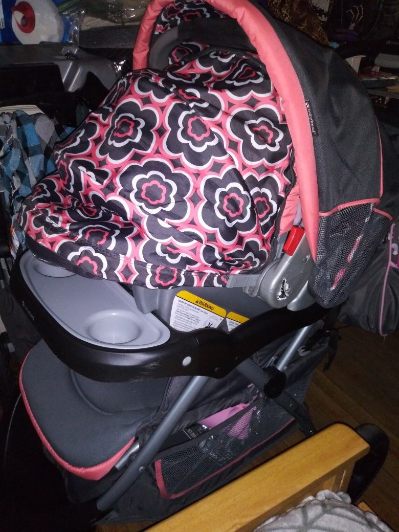 Baby Trend Stroller With Carseat