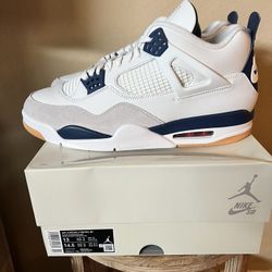 Brand New DS - Nike Air Jordan 4 SB Navy - Size 13