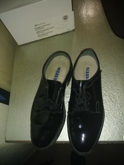 New mens BATES dress shoes. Size 10.5 50.00 paid over 120 for them