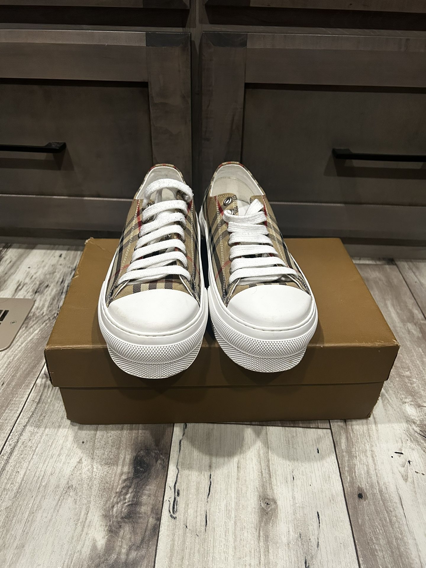 Burberry Shoes