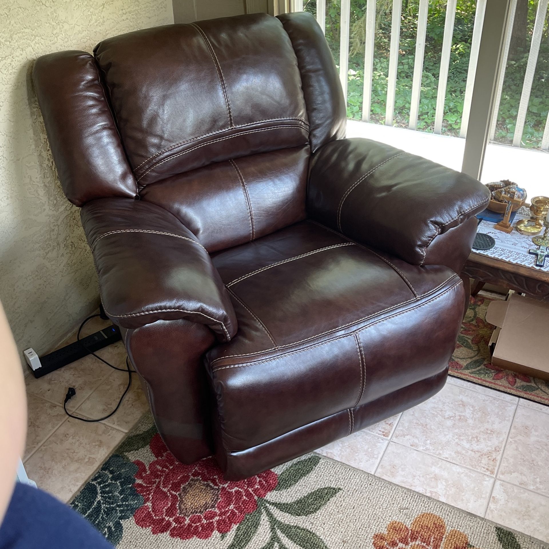 Genuine leather power 360 swivel rocker/recliner