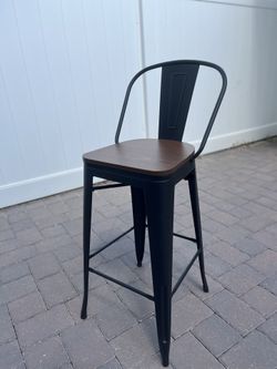 Yongqiang Barstool (Matte Black)