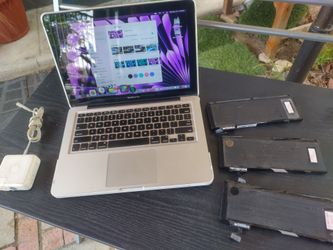 Apple MacBook Pro 13 - Icore 7 2.9Ghz, 16GB, dual SSD 256 + 1TB - $200