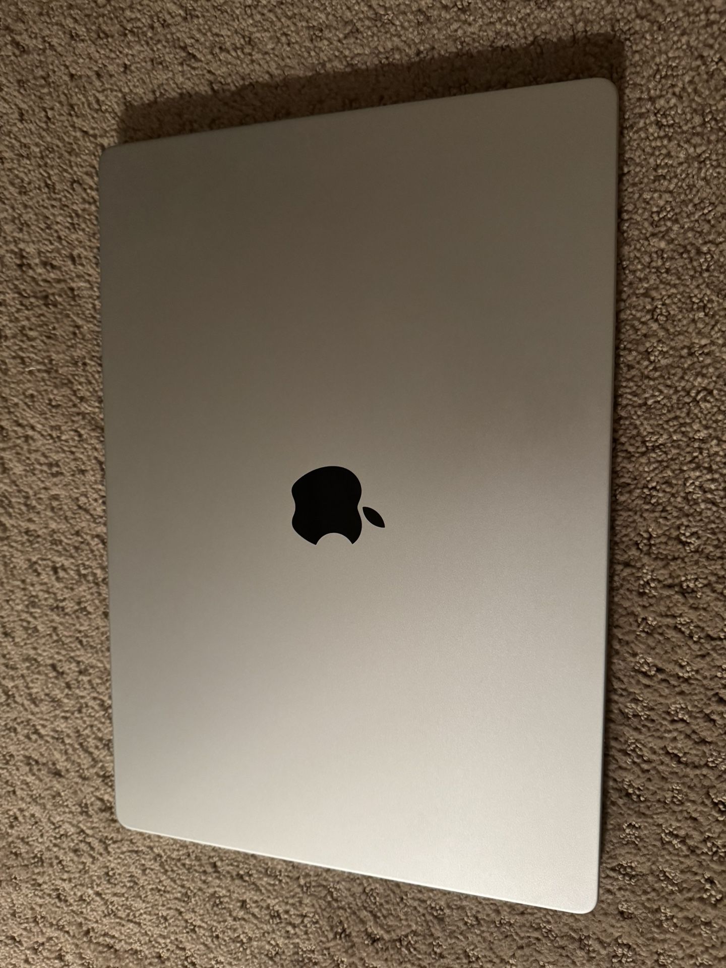 MacBook Pro 16” (2023, M2 Pro, 12-core, 16 GB, 512 GB) – Excellent Condition