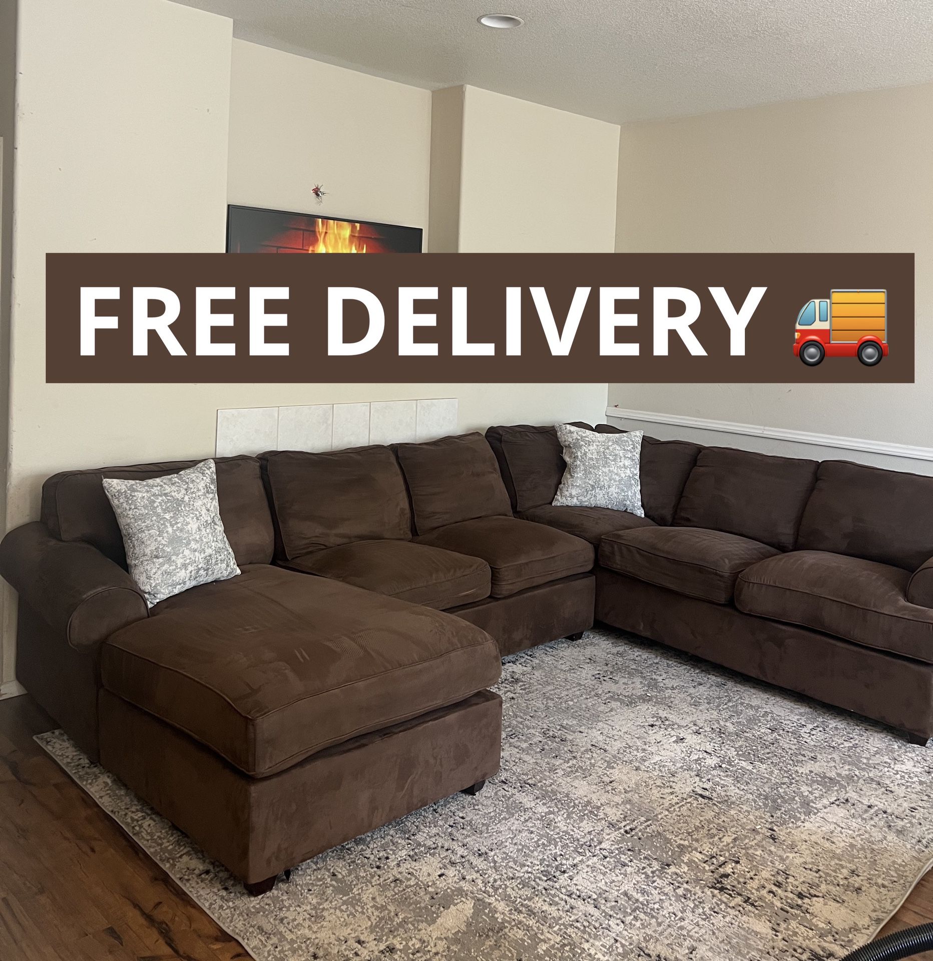 Large Brown Sectional Couch 🛋️- FREE DELIVERY 🚚 