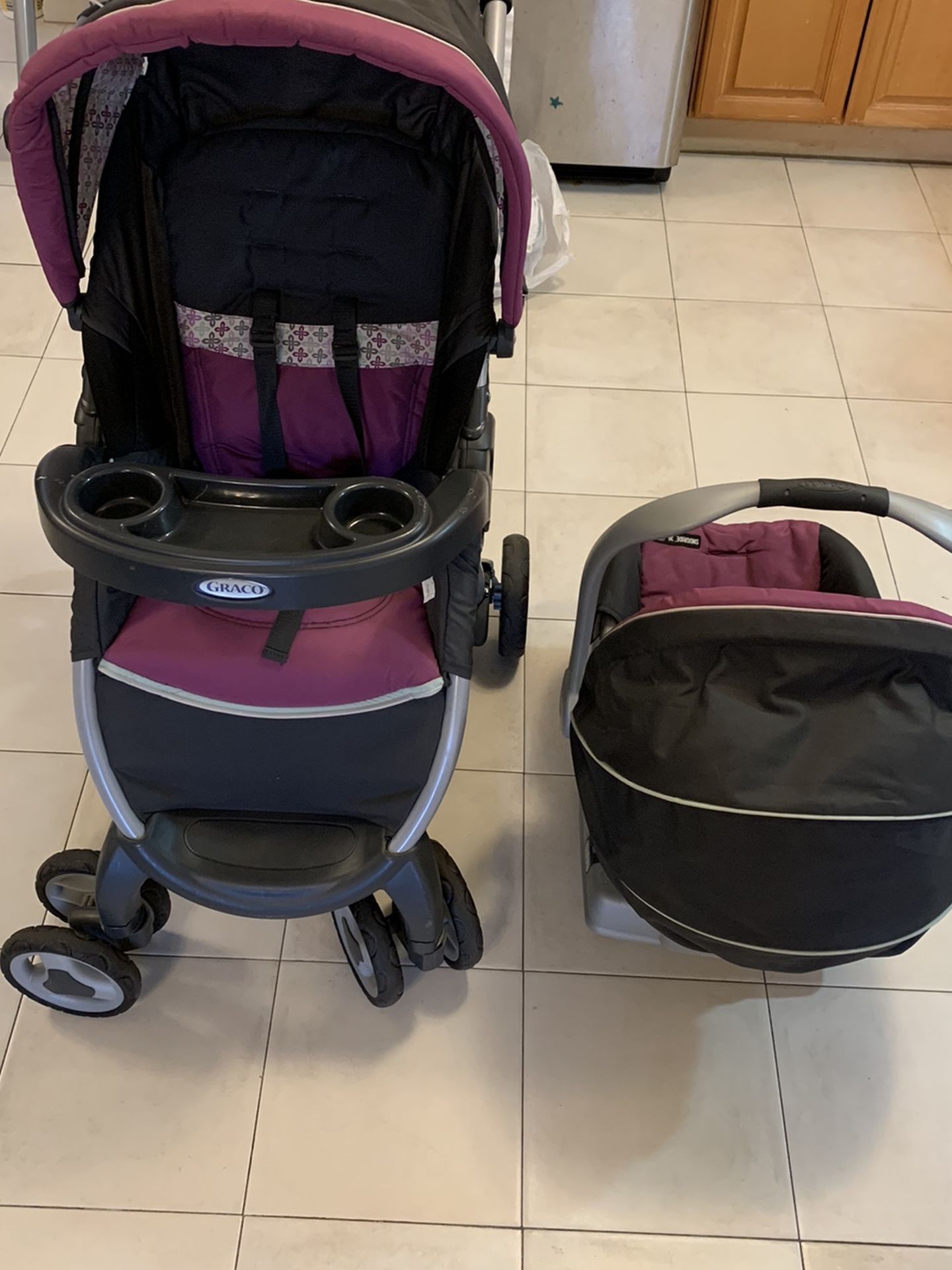 Graco Snugride 30 Car Seat And Stroller