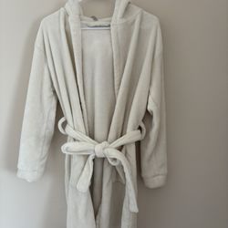 White bathrobe 
