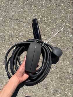 Tesla Gen 3 Mobile Wall Charger w/ 220V Adapter – New (No Box)