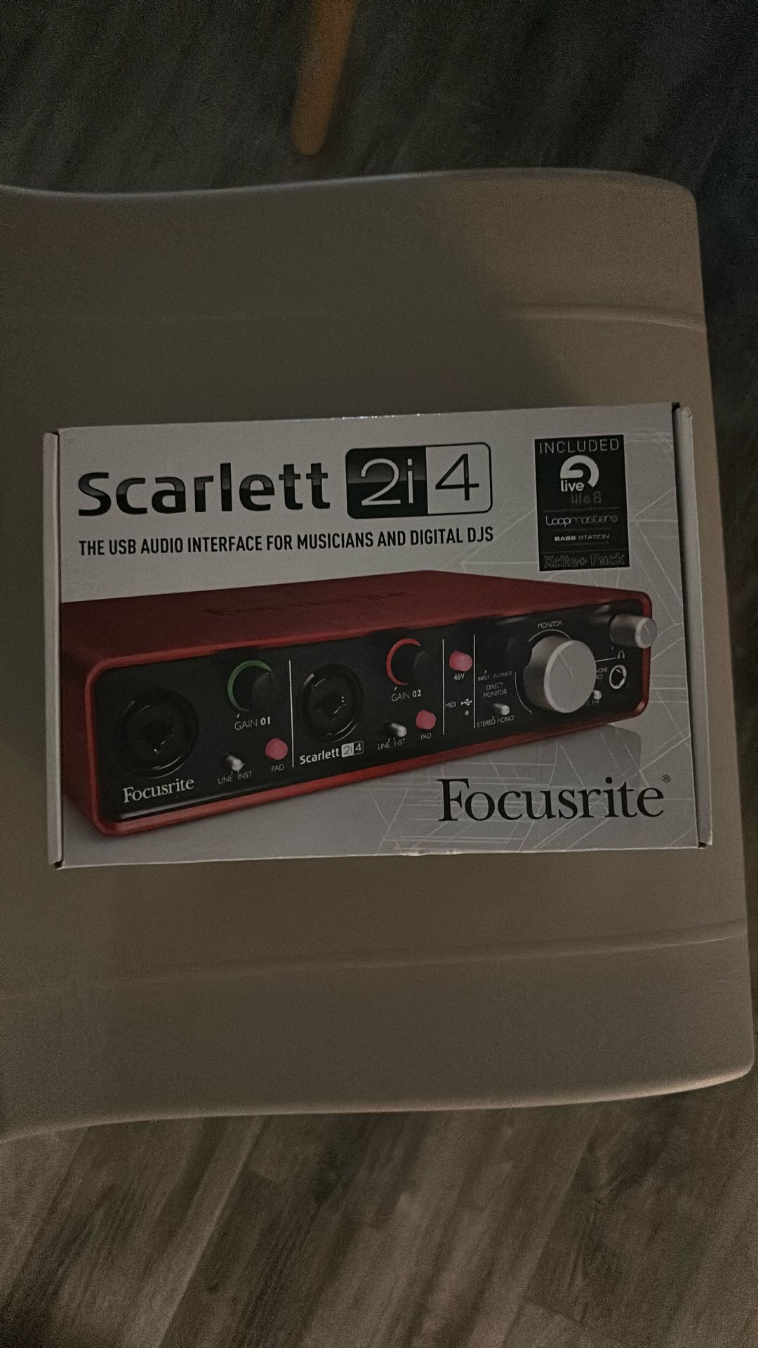 Scarlett 2i4 Focusrite New!