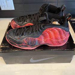 Nike Air Foamposite One Stranger Things size 11.5 Mens