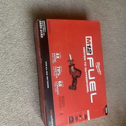 M12 FUEL 12-Volt Lithium-Ion Brushless Cordless HACKZALL Reciprocating Saw Kit w/ One 4.0Ah Batteries Charger & Tool Bag