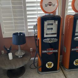 Nostalgia Harley Davidson Gas Pump. 