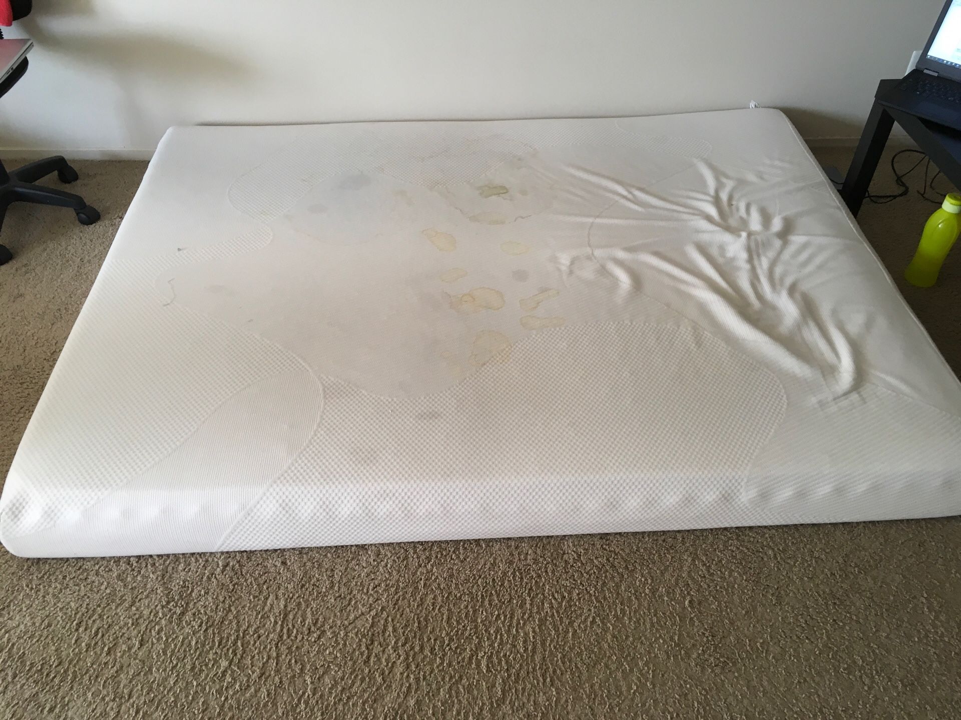 Queen size memory foam mattress for free!!....immediate pickup...