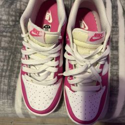  Pink Dunks 6.5