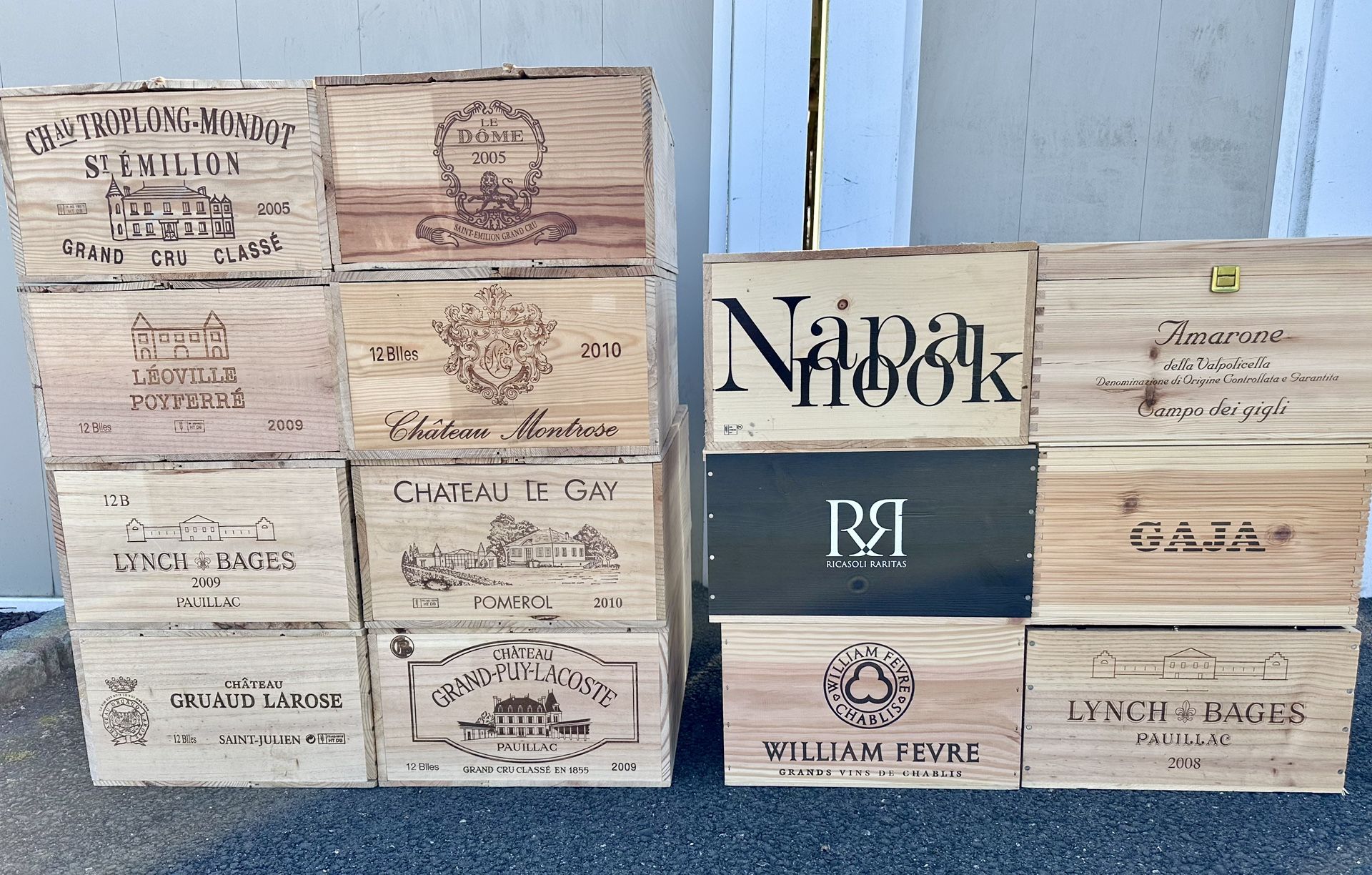 Large And Small Wine Boxes