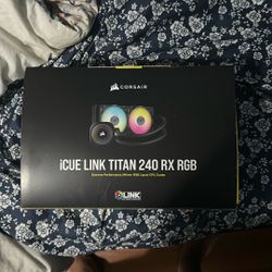iCUE Link Titan 240 AIO water cooler