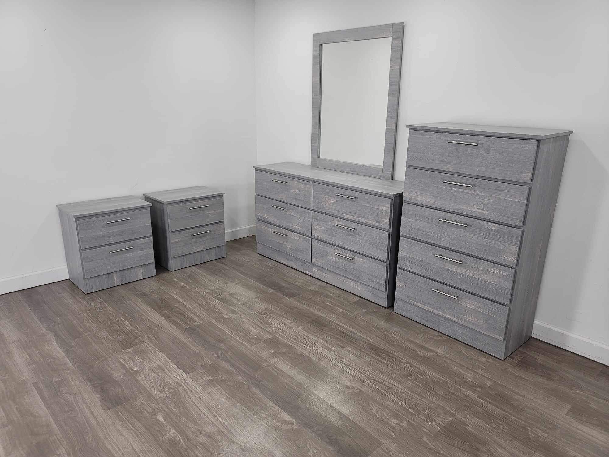 Brand New Bedroom Set / Juego de Cuarto … Delivery...