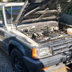 1988 Mazda B2200 