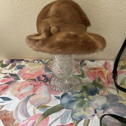 Hat mink