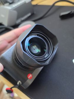 Leica q3
