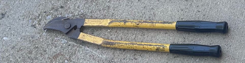 Loggers with steel handle