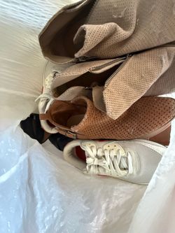 Women’s shoes