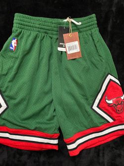Mitchell & Ness Chicago Bulls 2008-09 Green Week Swingman Shorts size Small