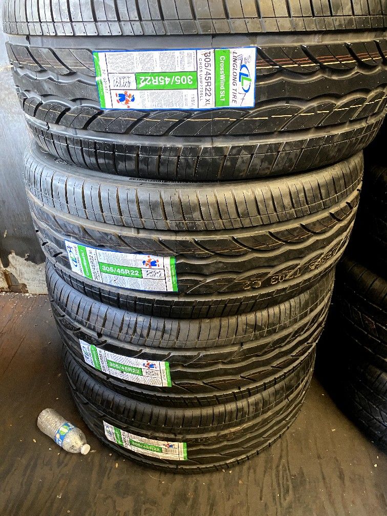 SET OF FOUR TIRES  NEW  305/42R22 LINGLONE