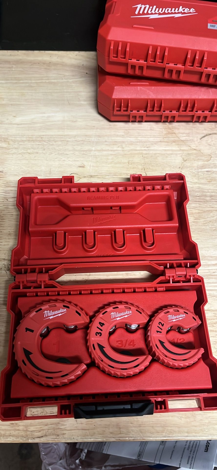 Milwaukee Close Quarters Tubing Cutter Set (3-Piece