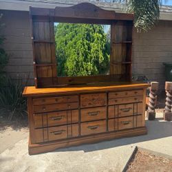 Vintage Vanity Dresser
