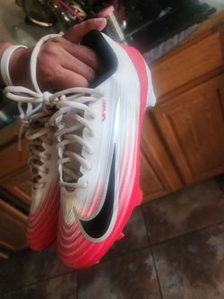 Nike Vapor Football cleats (White & Red) 8.5
