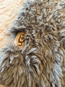 Ugg rug