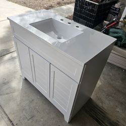 Vanity 36inch new