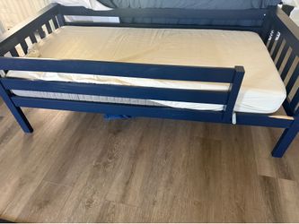 Twin bed