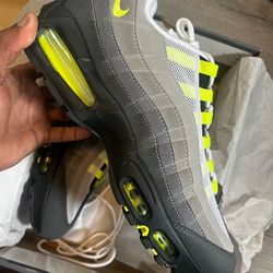 Nike airmax 95 neon big bubble 2026