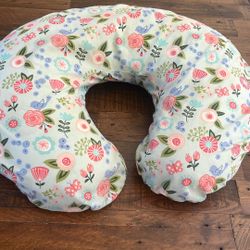 Boppy And Diaper Changing Pad 