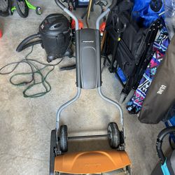 Fiskars Push Mower