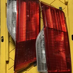 08-10 Odyssey Tailgate Lights 