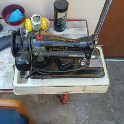 Singer Sewing Machine