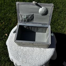 Vintage Sewing 🧵 Basket