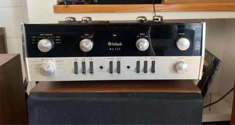 McIntosh MA-230 Tube integrated Amplifier, fully recapped & perfect working condition.