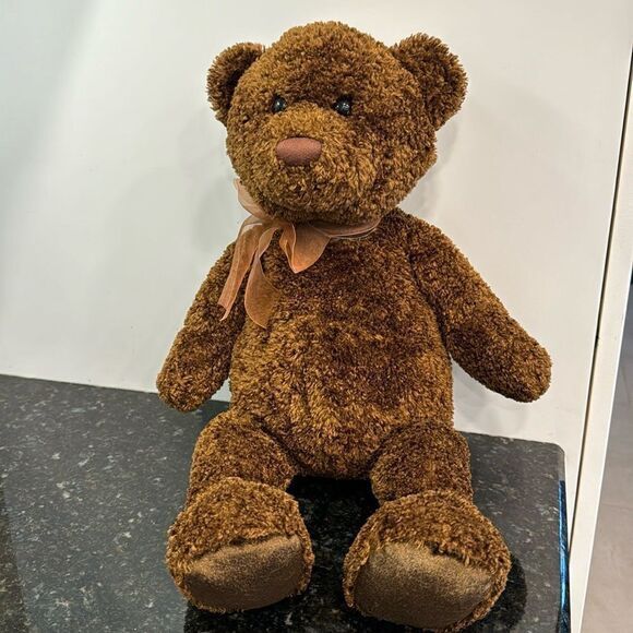 Gund-Bearly Bear- 43925-Brown Bear with ribbon. Size 22” 