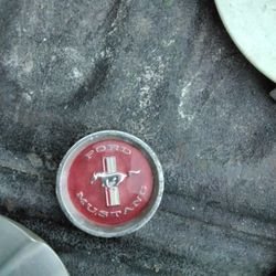 Center Cap Old Mustang