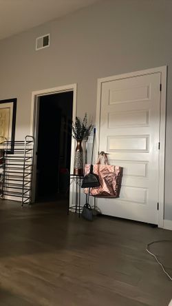 SHOE RACK